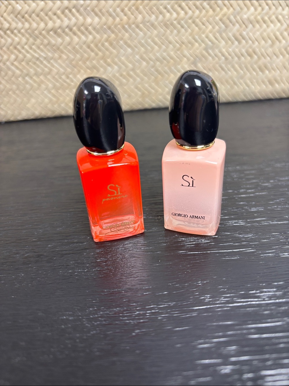 Giorgio Armani Sì Scent traditional and passione authentic
